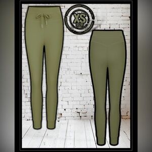 NWT: HALARA - SoftlyZero Plush High Waisted Drawstring Pocket Full Length (XS)